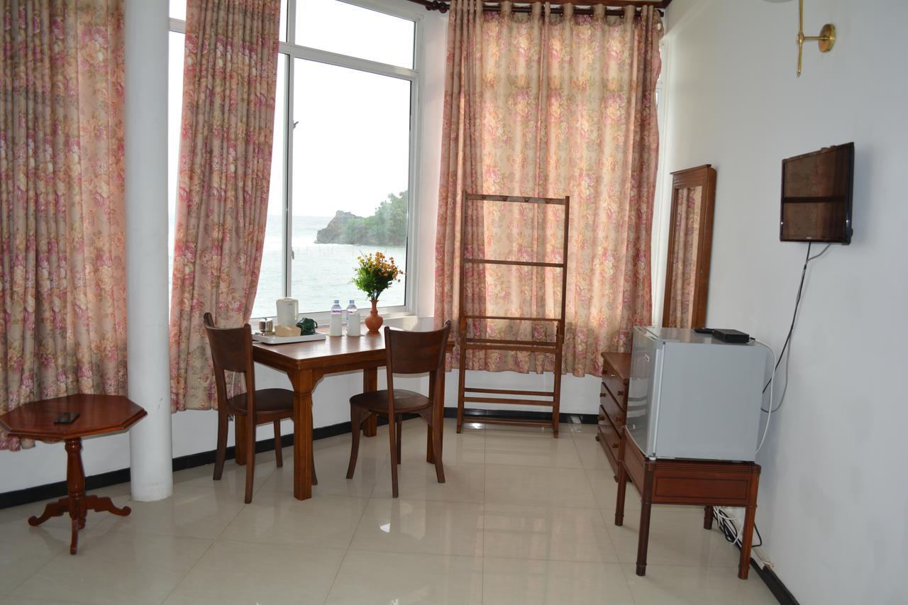 Sayurima Beach Hotel Ахангама Екстериор снимка